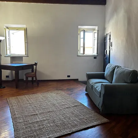 Apartman La Finestra Su